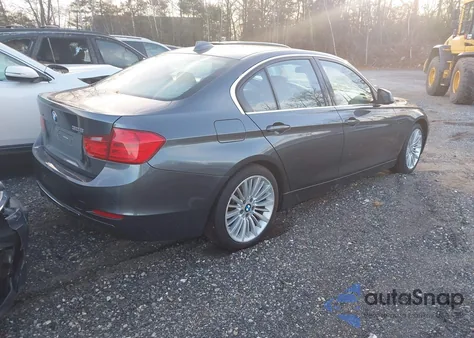 2015 BMW 328I xDrive z USA, uszkodzony, nr VIN WBA3B5G55FNS12035